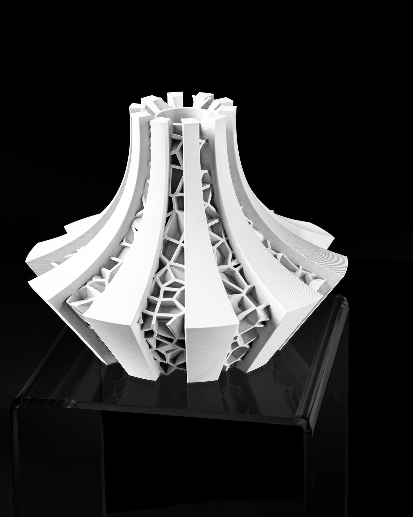 Arkan Short short wide vase for flowers, product view 4