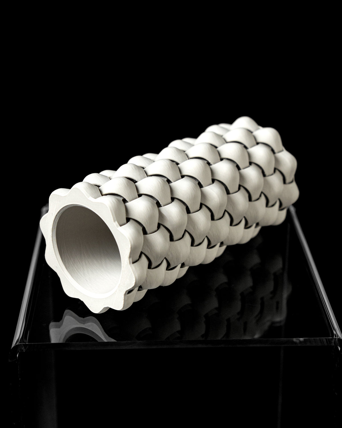 Tri-weave woven-pattern cylinder vase for flowers, product view 3