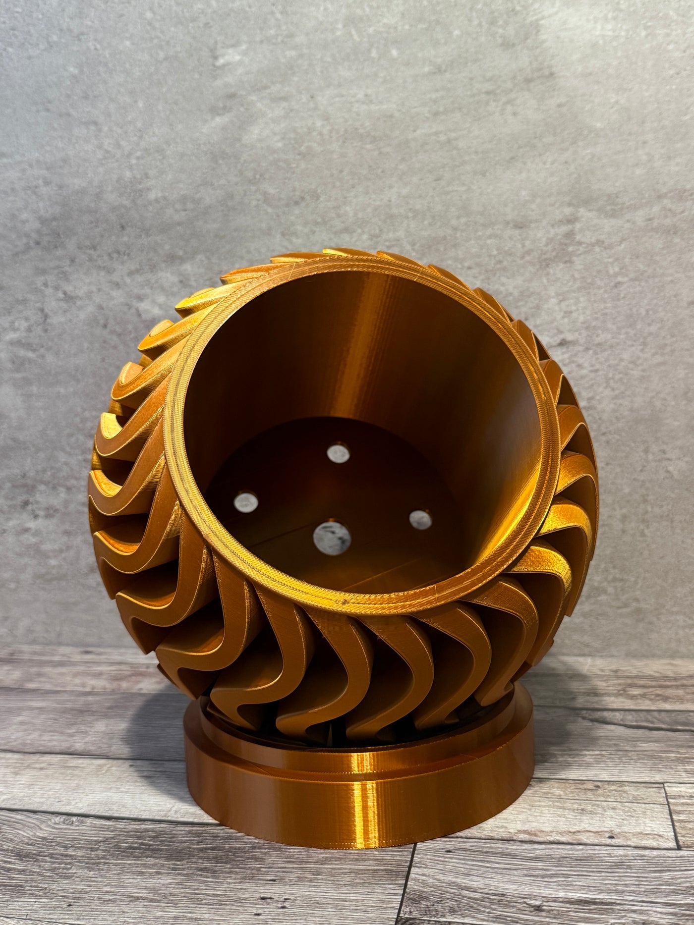 Noli flowing texture indoor planter, product view 8