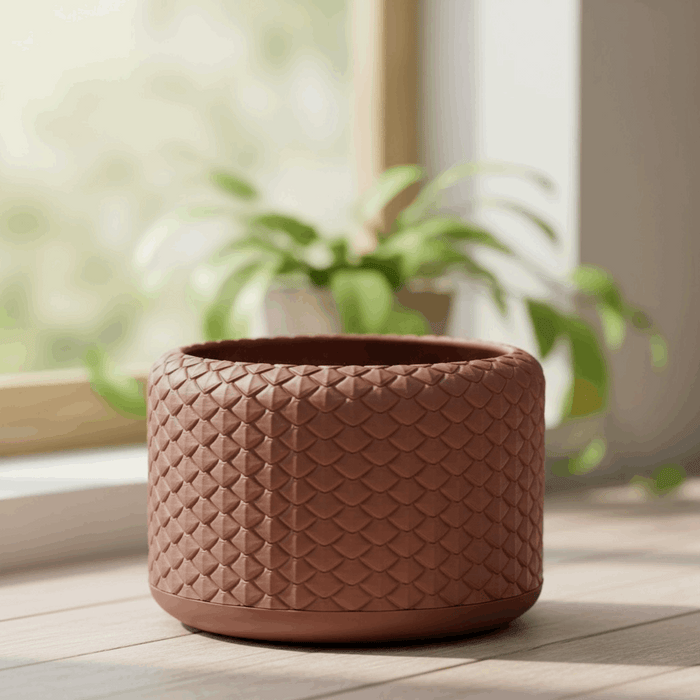 Planter «Pelta” by Viviero3D – Modern 3D Printed Planter, Sculptural Scaly Plant Pot, Textured Design