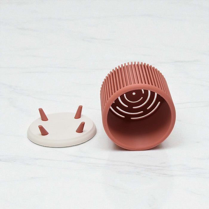 Planter pot “Quadra”– Ribbed 3D-Printed Planter with Legs