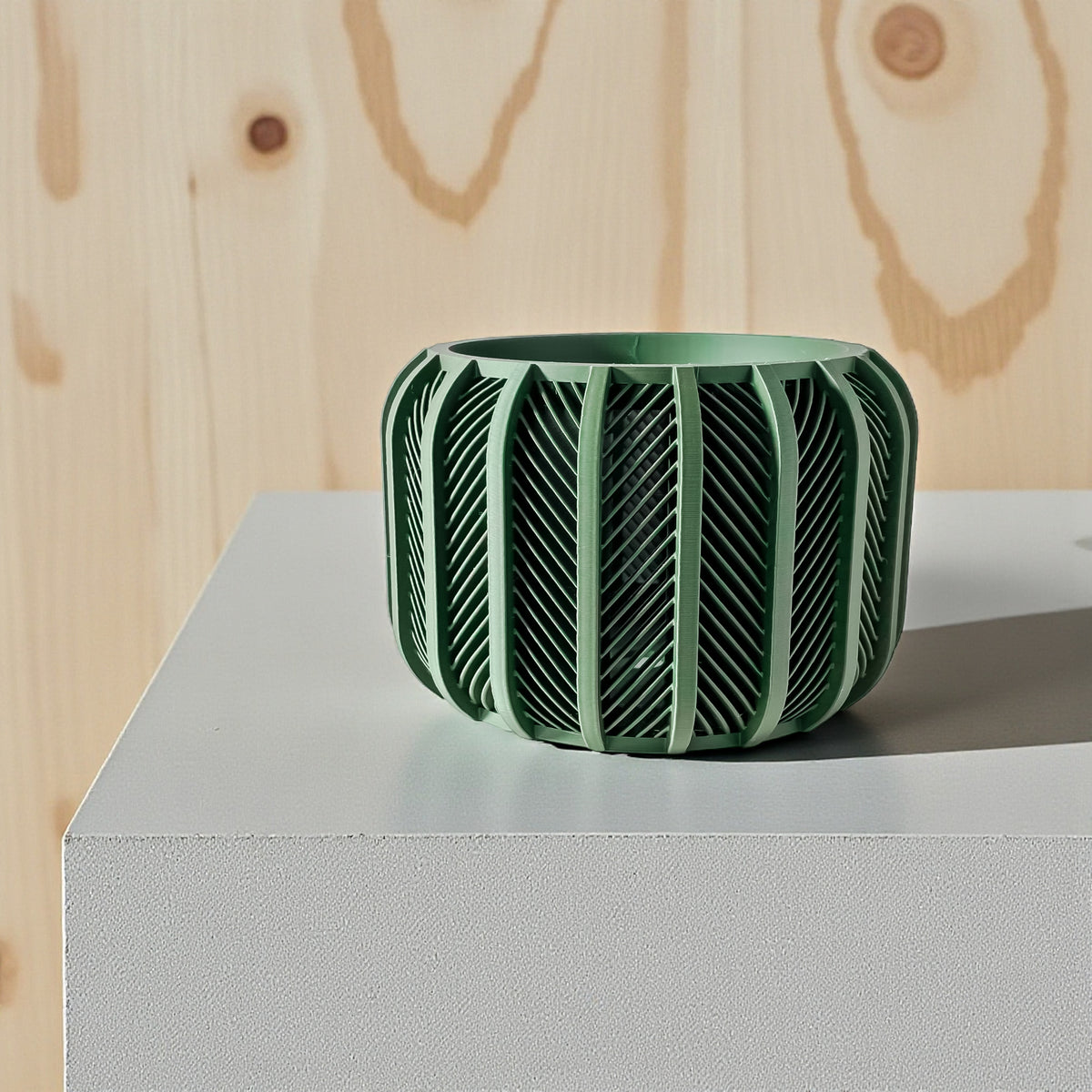 Rodex structured lattice ventilated orchid pot, side view
