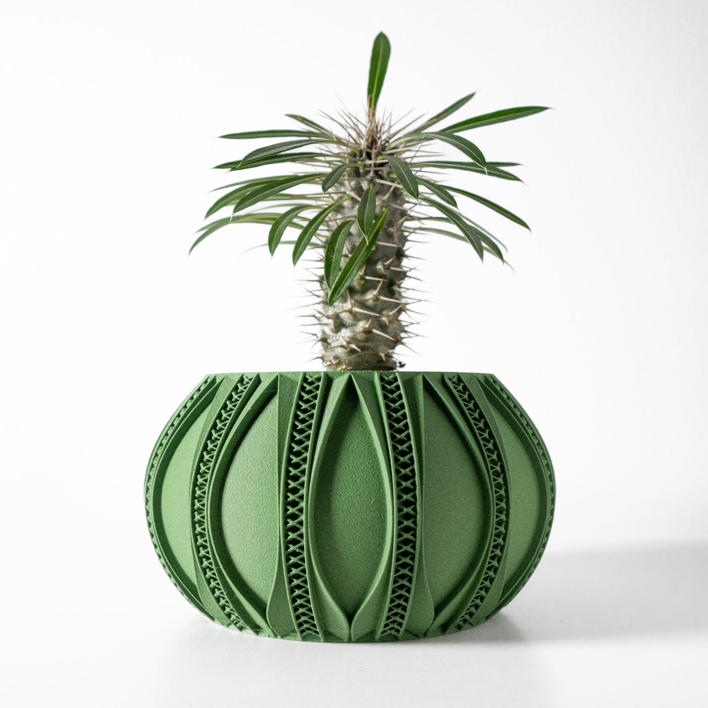 Ryne ribbed indoor planter, product view 1