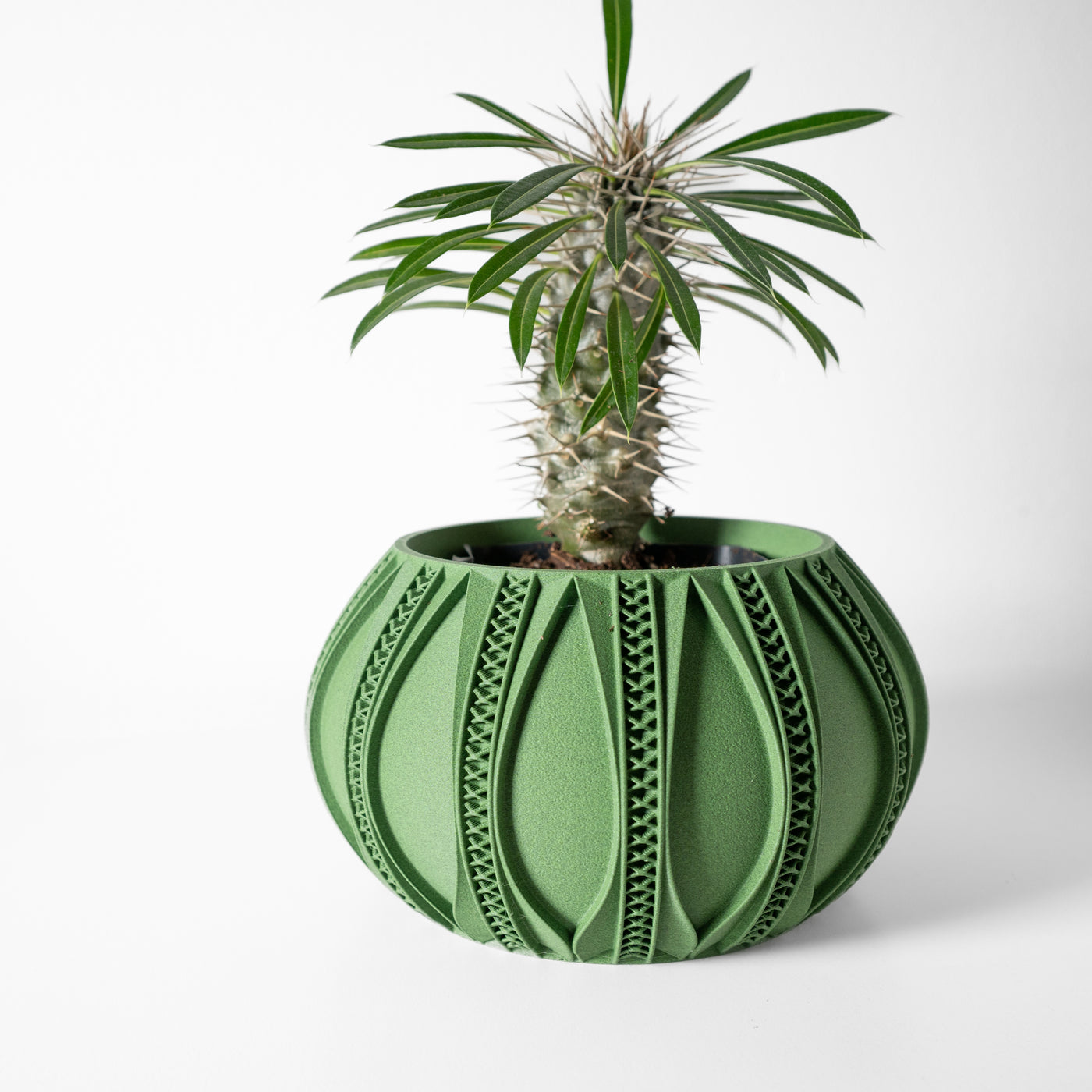 Ryne ribbed indoor planter, product view 2