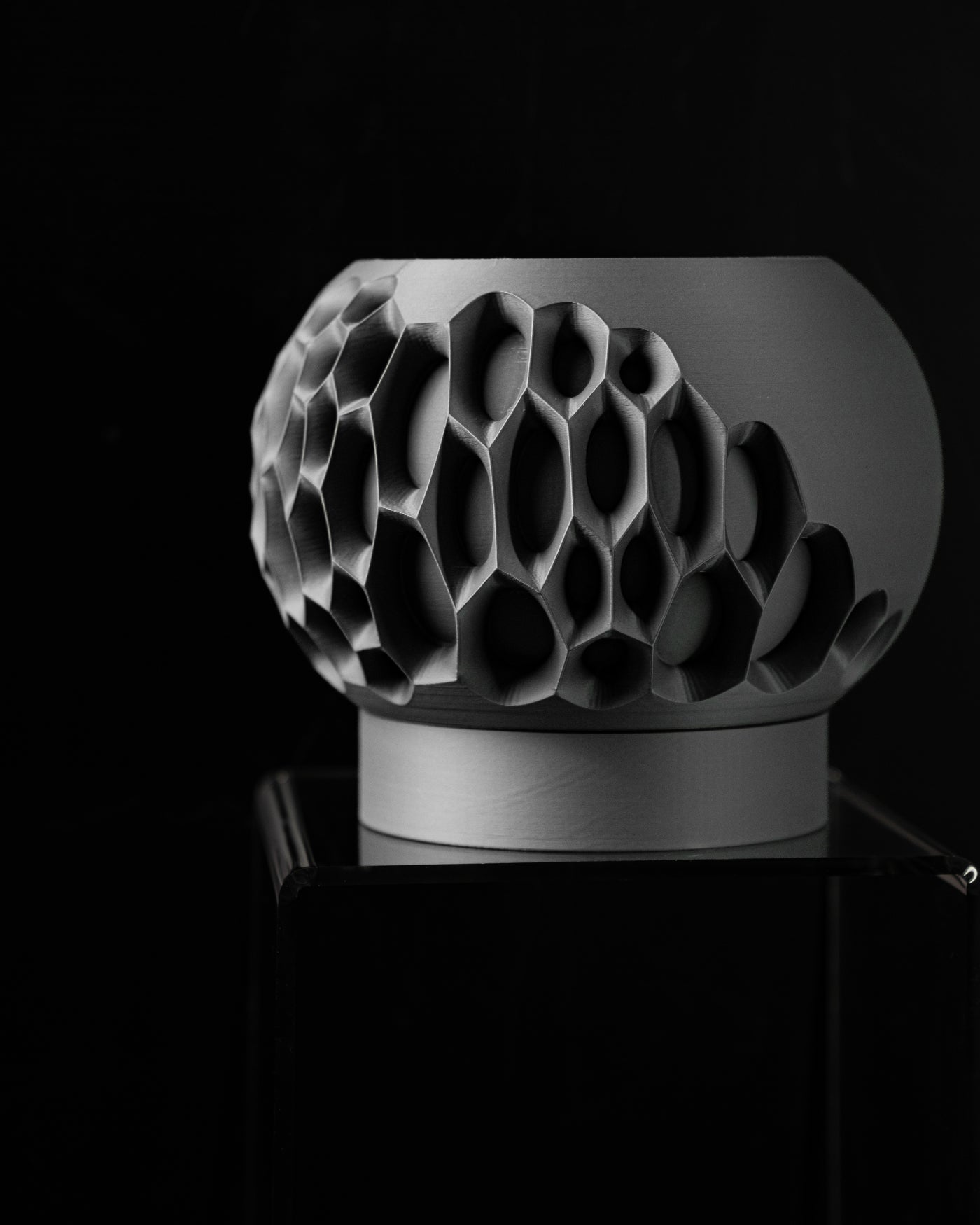 Virus sculptural indoor planter, product view 2