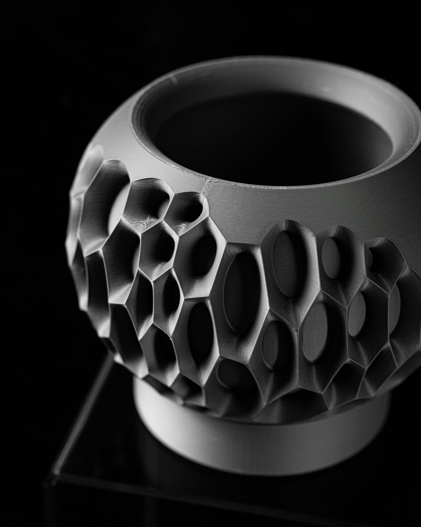 Virus sculptural indoor planter, product view 5