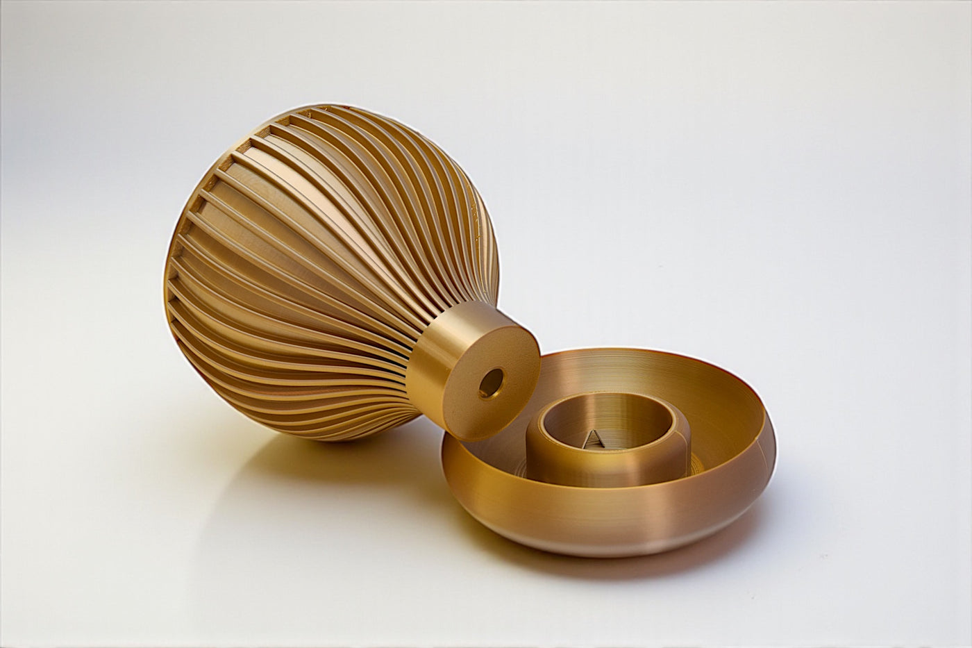 Yin ribbed indoor planter, product view 9