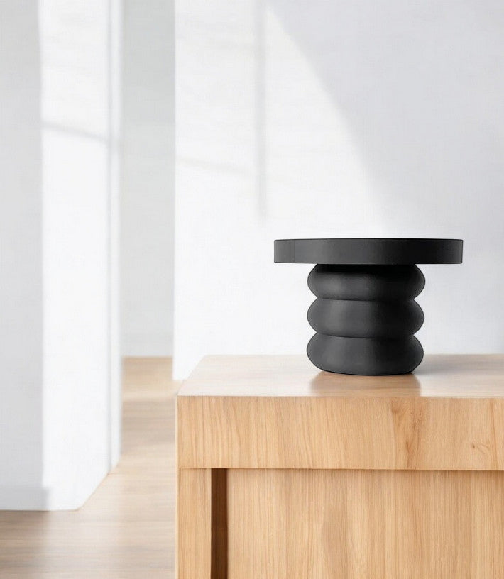 Arik sculptural pedestal plant stand for decorative pots