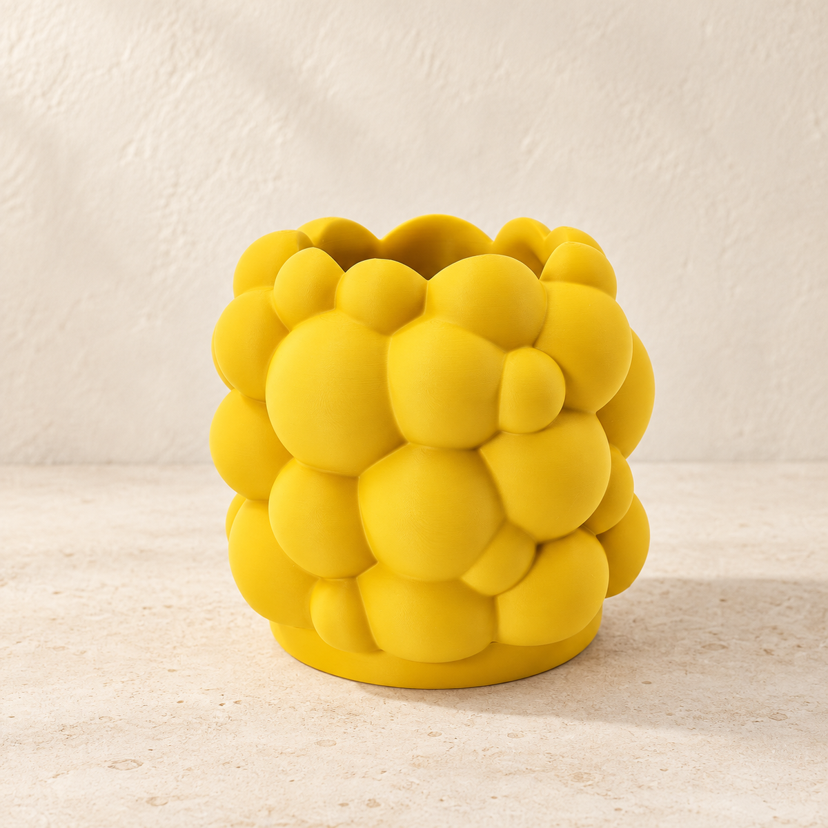 Bubble 3D printed bubble planter highlighting volumetric rounded bubble texture