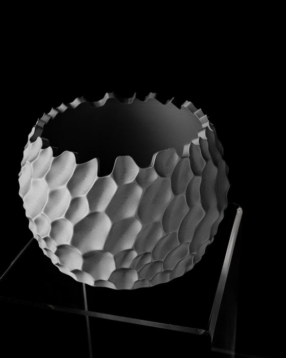 Dune sculptural planter product view showing irregular rim