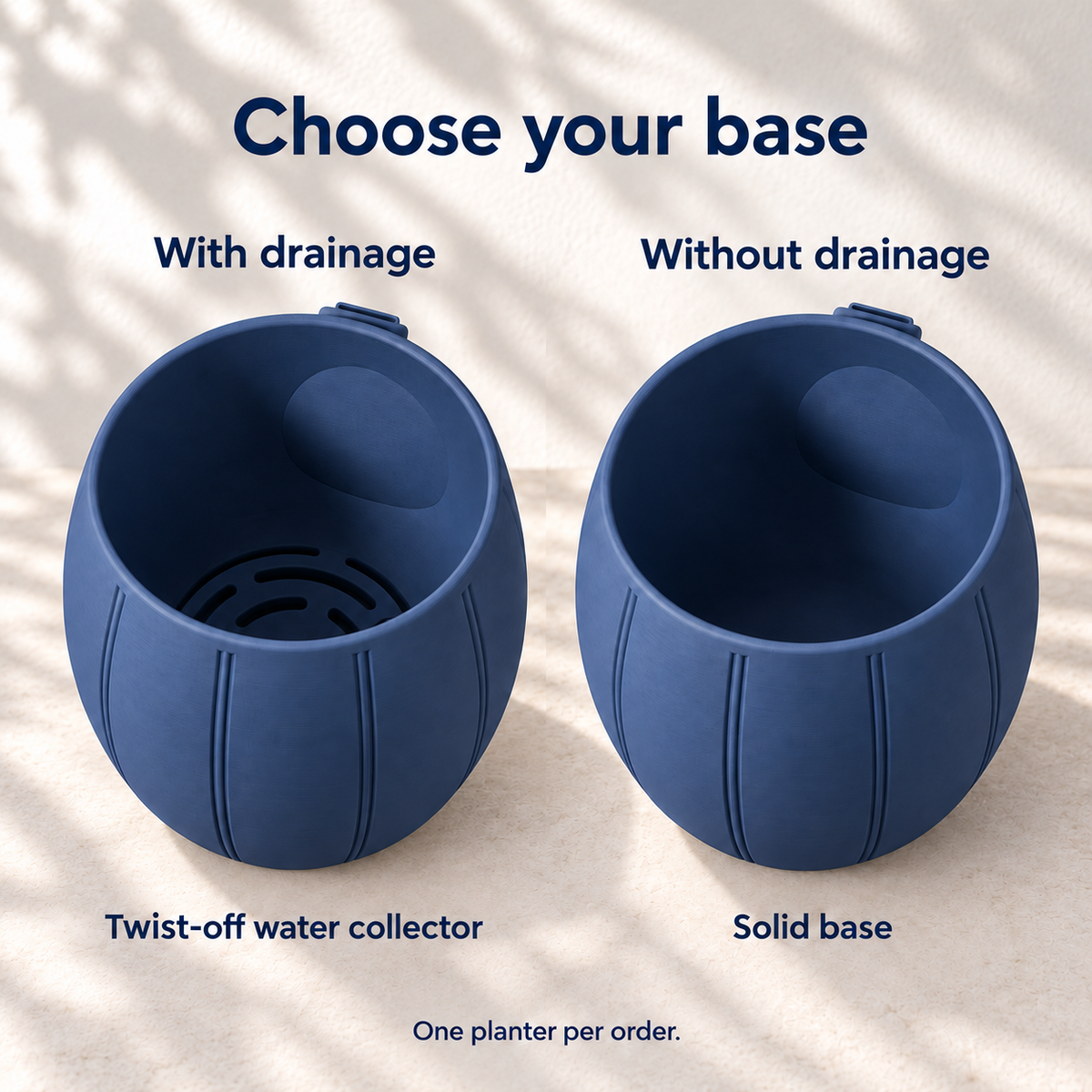 Duoro drainage guide comparing the removable water collector version with the solid-base option; one planter per order.