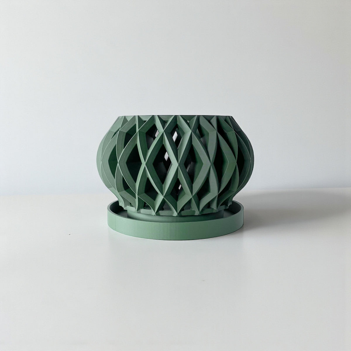 Elson diamond lattice ventilated orchid pot, front view