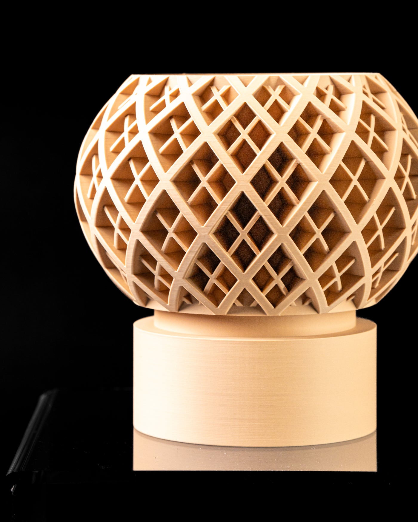 Halo open lattice round planter pot, front view