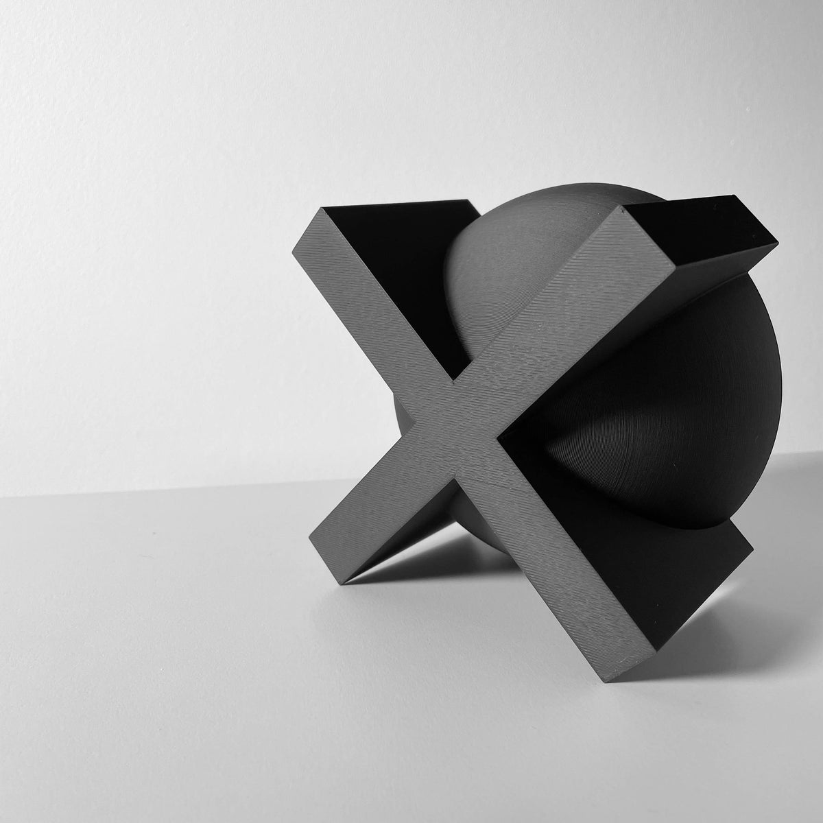 Lasi modern architectural pedestal for indoor planters, front view