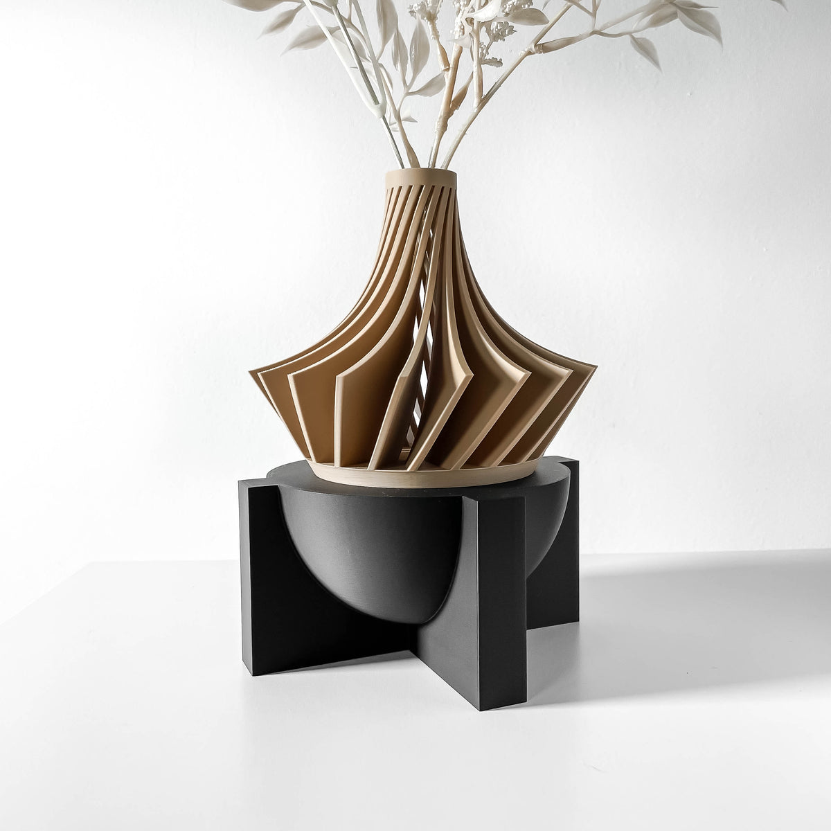 Lasi modern architectural pedestal for indoor planters, side view