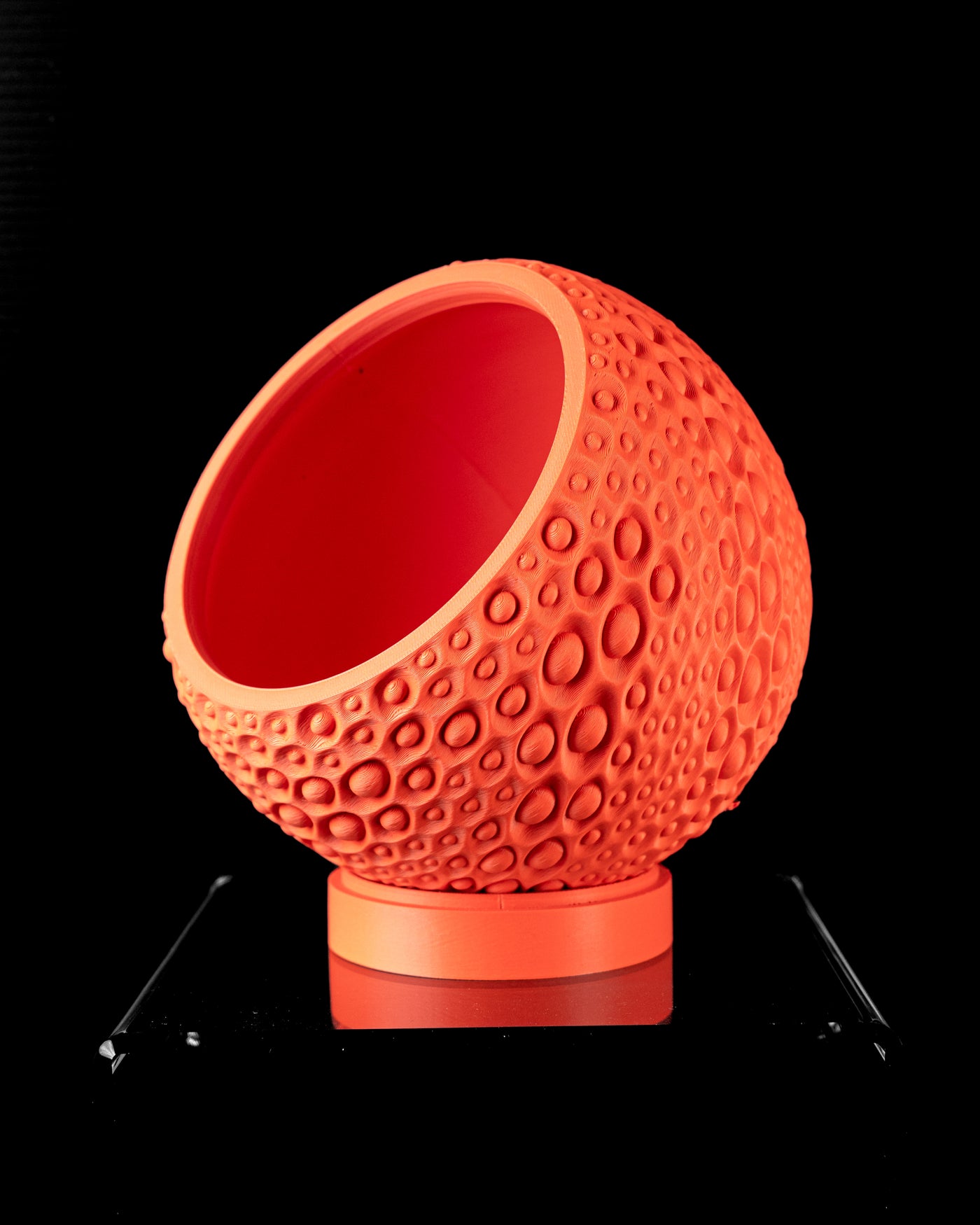 Pearl organic texture indoor planter, product view 3