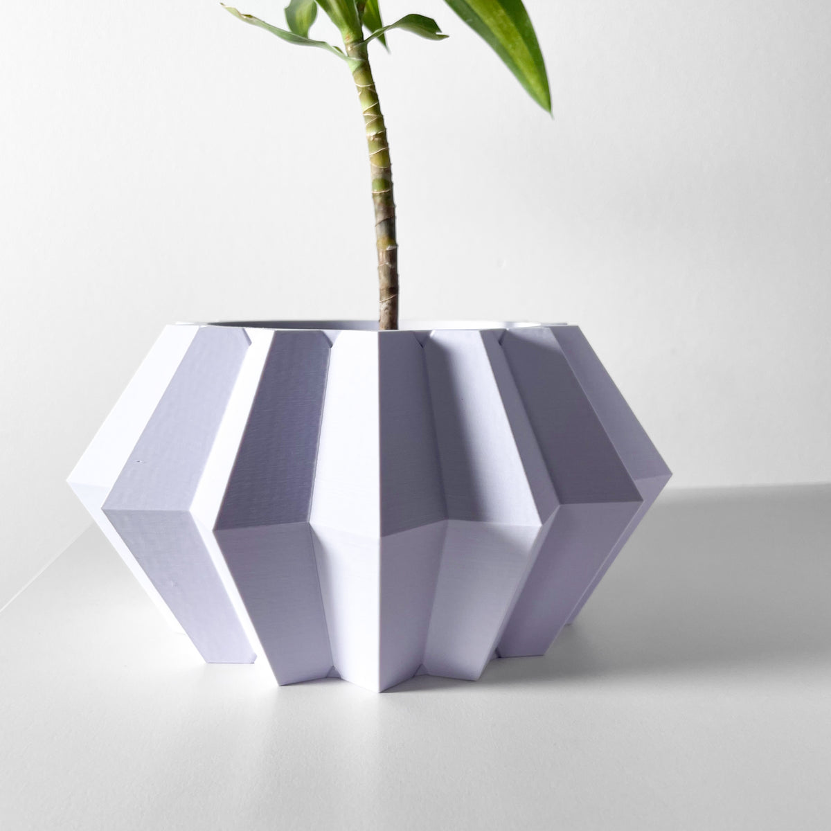 Jun layered indoor planter, product view 3