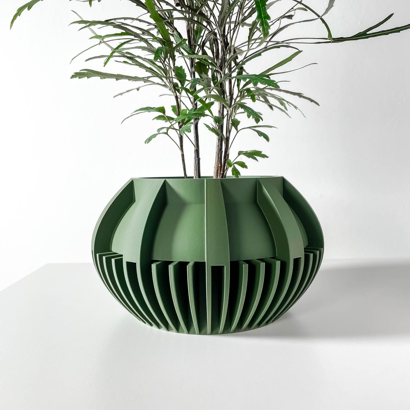Loso ribbed indoor planter, product view 5