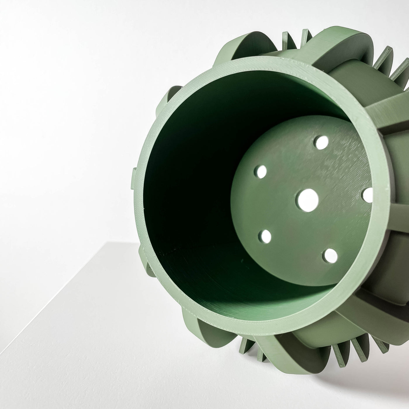 Loso ribbed indoor planter, product view 10