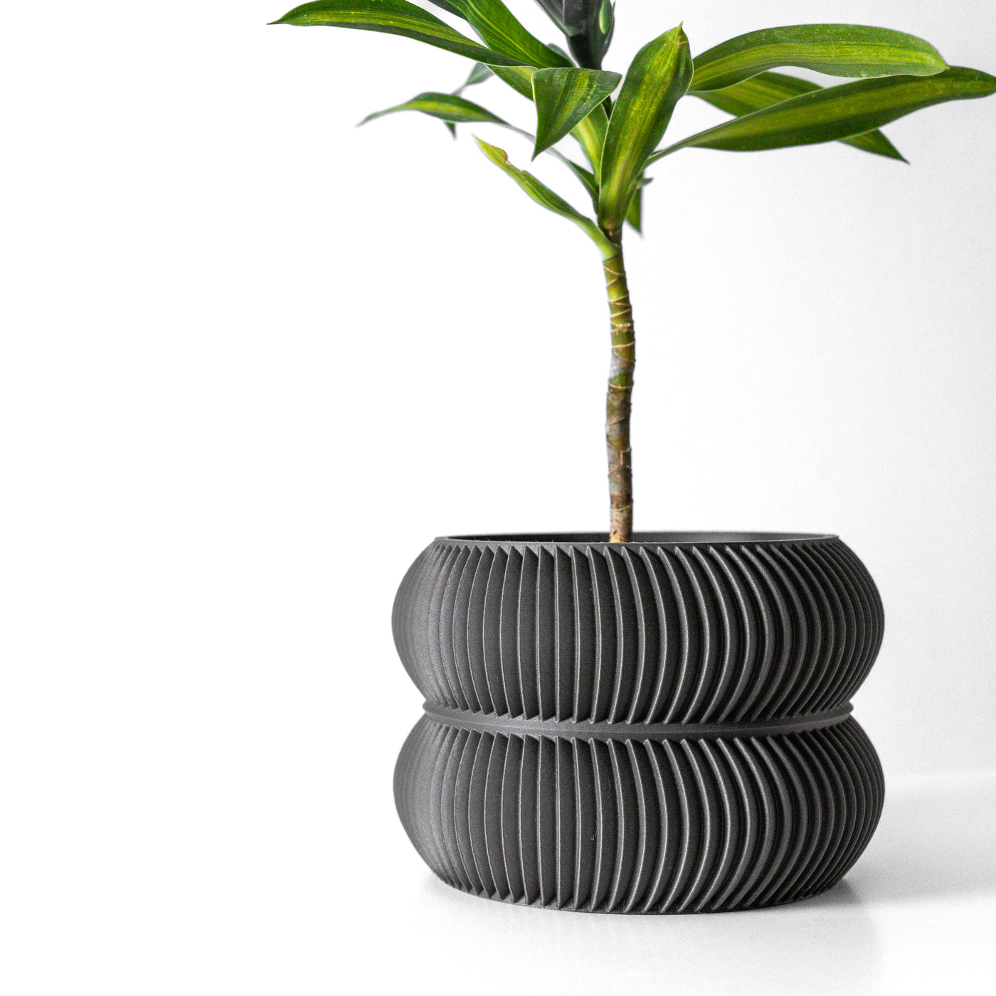 Miko layered indoor planter, product view 2