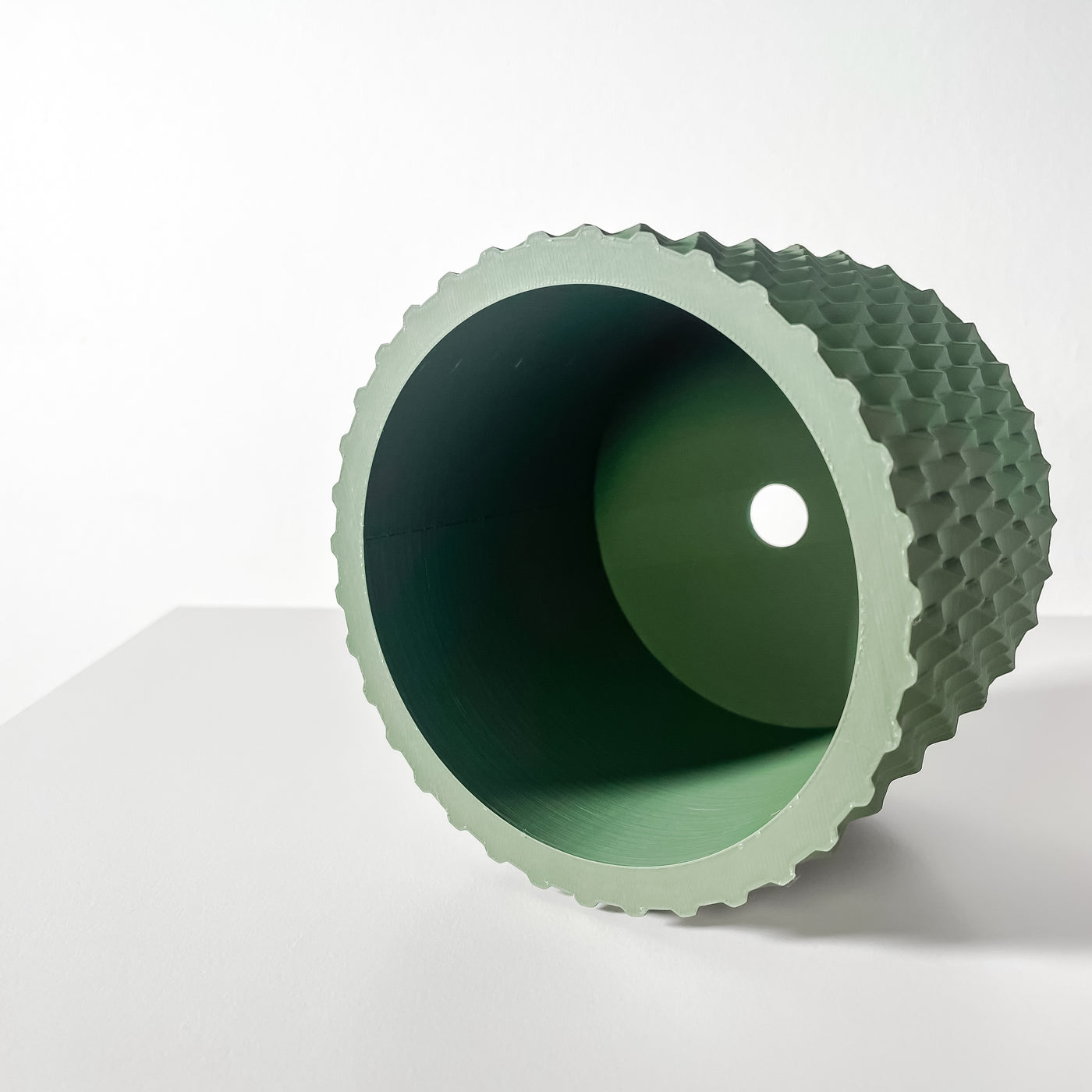 Ondir geometric indoor planter, product view 5