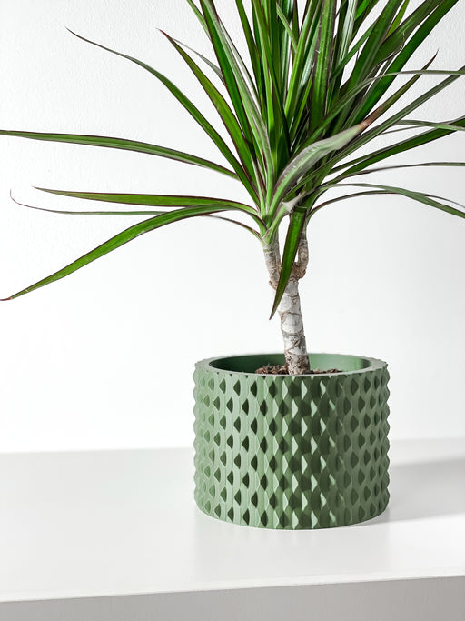 Green 3D printed flower pot with sculptural pattern | decorative planter for indoor plant lovers