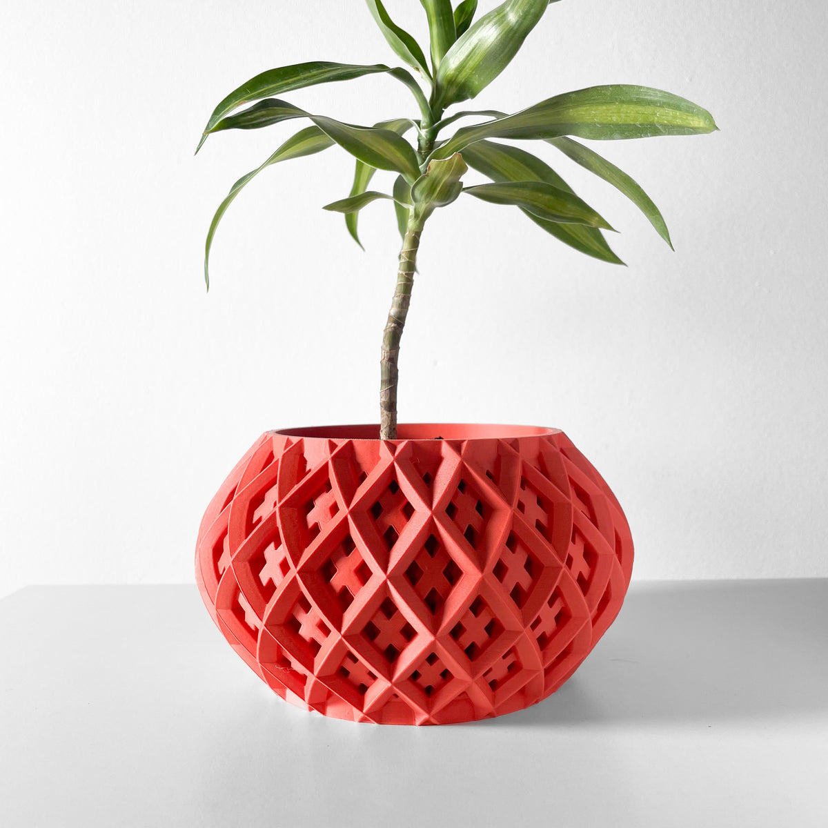 Rokio woven texture indoor planter, product view 2