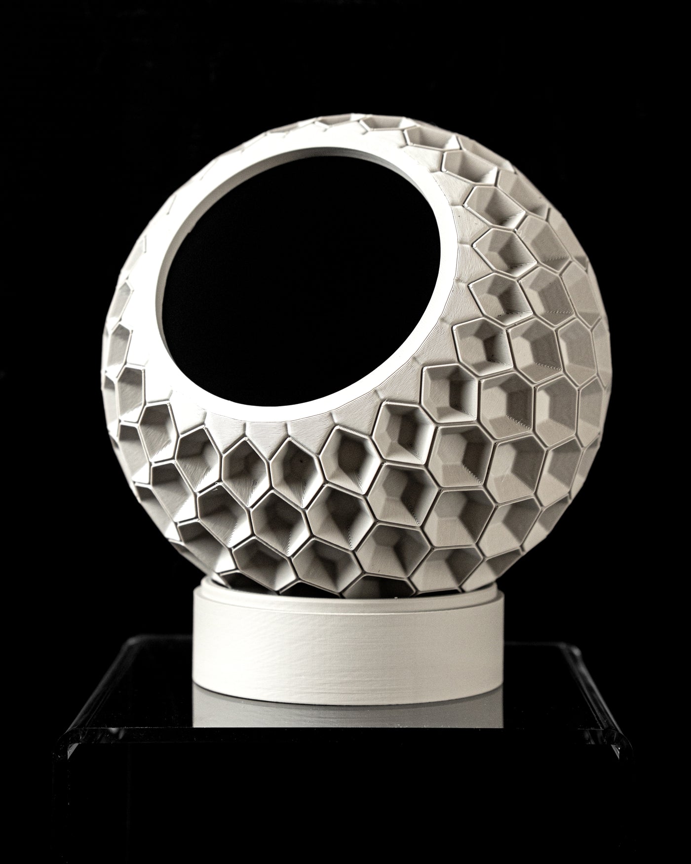 Hexa2 geometric indoor planter, product view 3