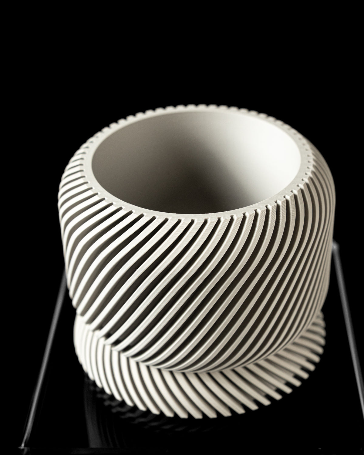 Slant ribbed indoor planter, product view 4