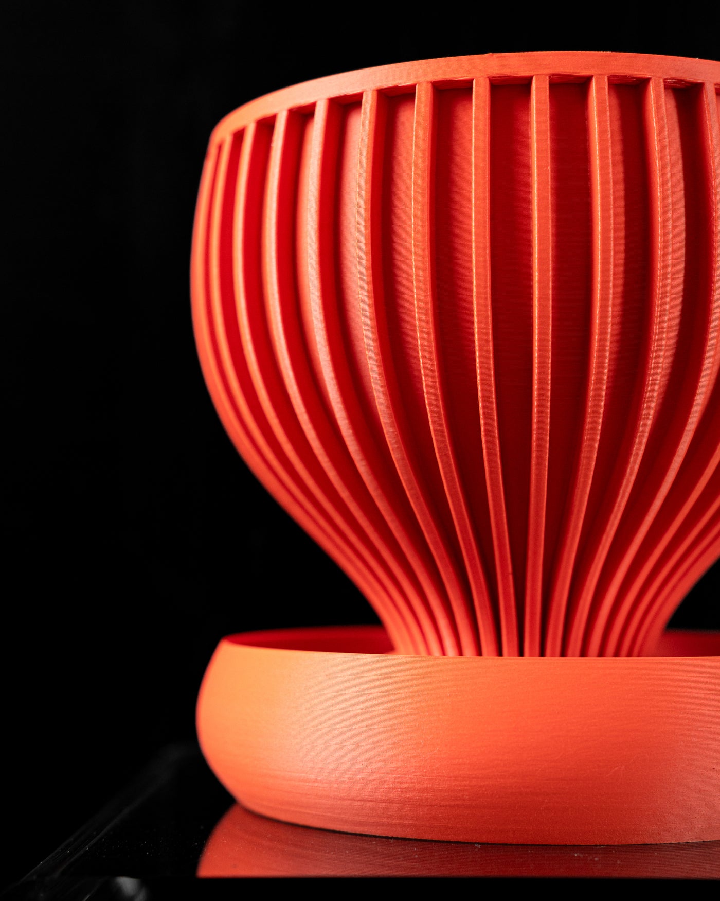 Yin ribbed indoor planter, product view 7