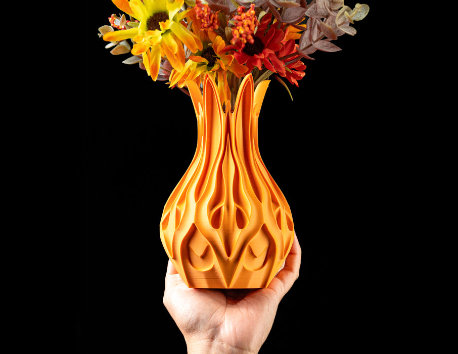 Pyra organic sculptural vase with pointed petal crown