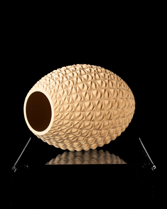 Sando vase angled view showing circular opening