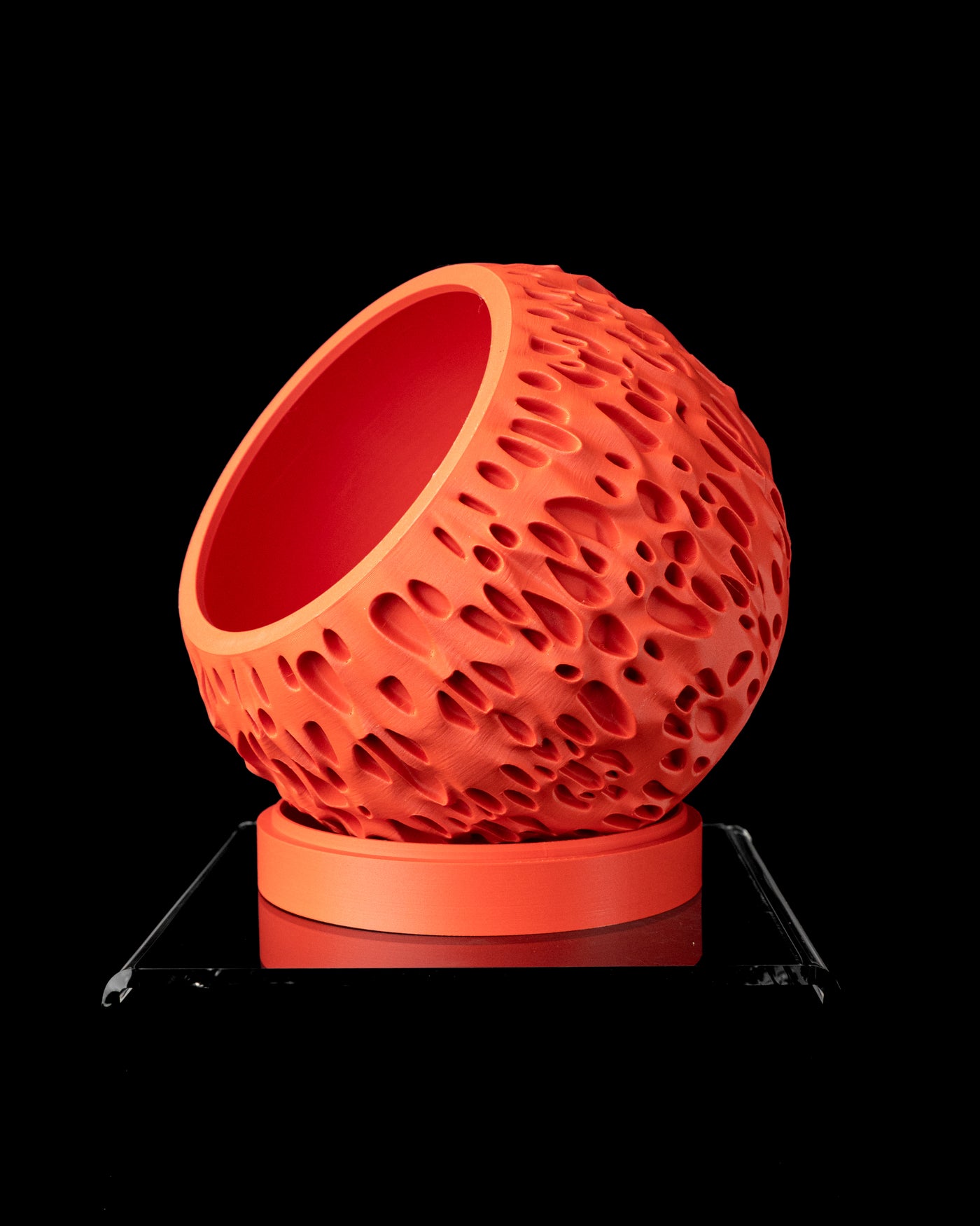 Spotted organic texture indoor planter, product view 2