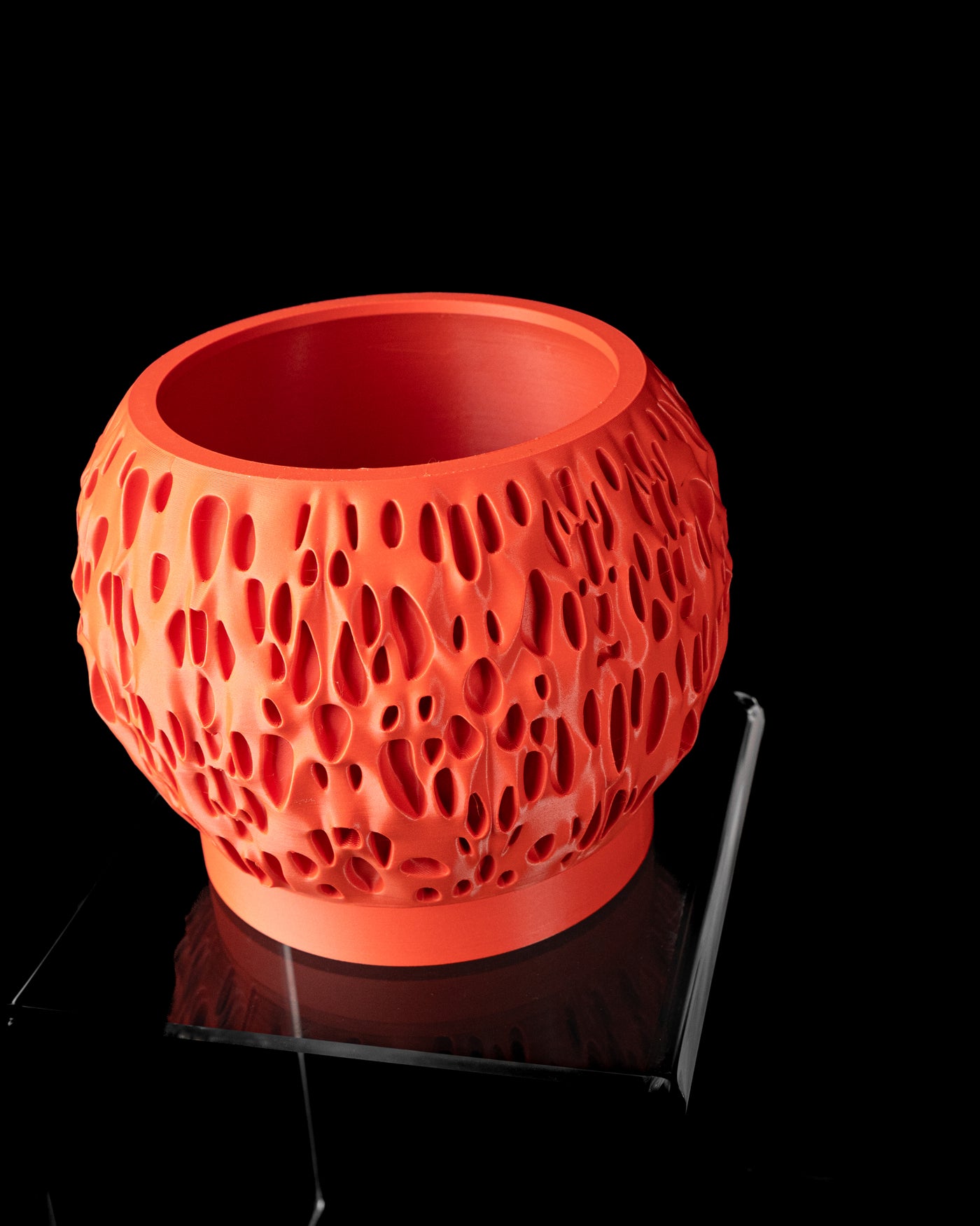 Spotted organic texture indoor planter, product view 3