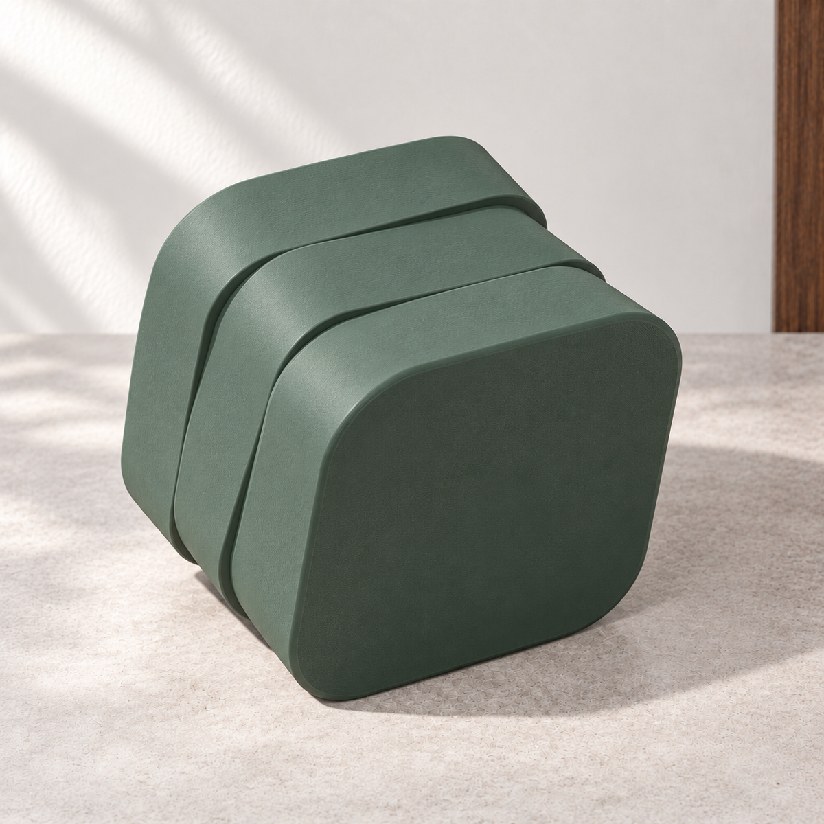Design visualization of the underside of the Forest Green no-drainage planter, showing its flat closed bottom without a hole.