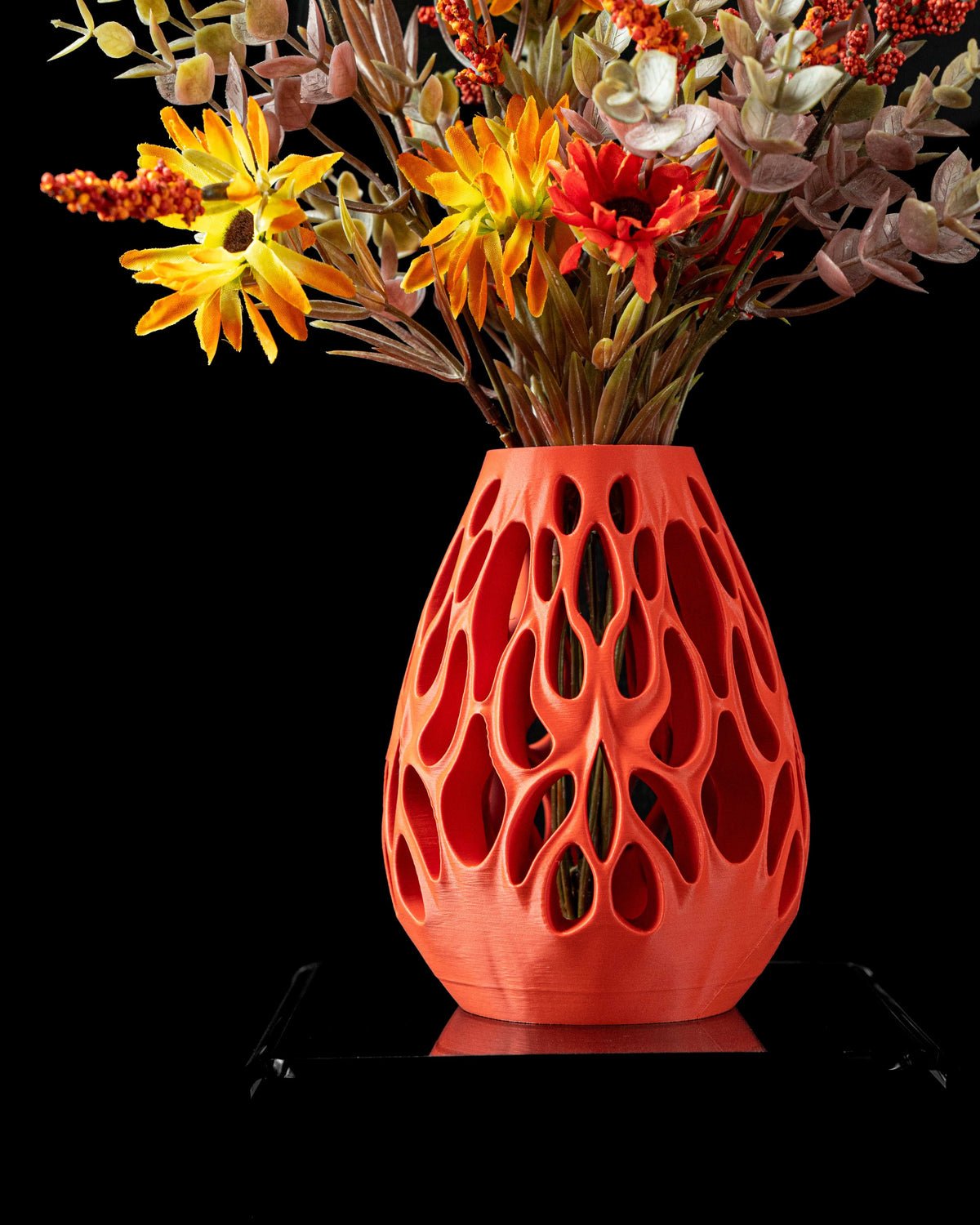 Vessel organic openwork vase for flowers, product view 2
