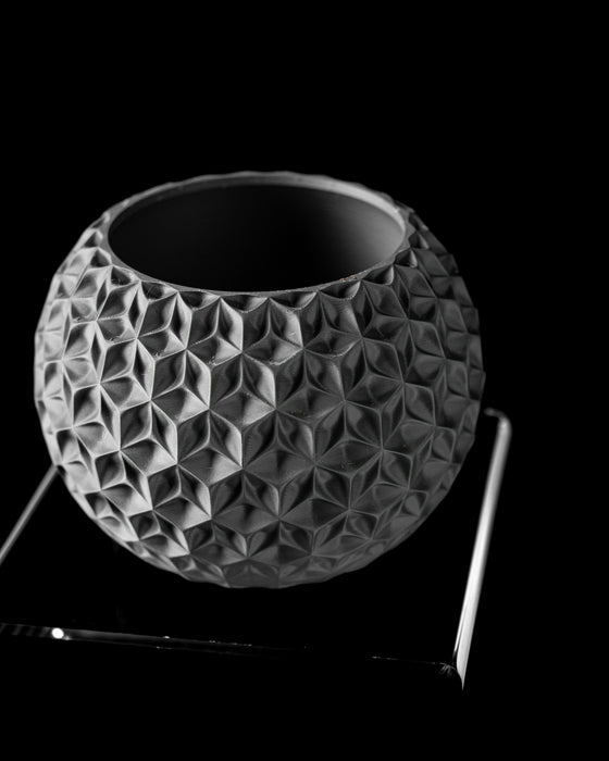 decorative planter pot with bold diamond carving, 3d printed black low planter pot, suitable for flower pots or succulent pots, categorized as ornate flower pot and unique home decor, planter pots unique for bookshelf or desk, also suitable as gifts for mom
