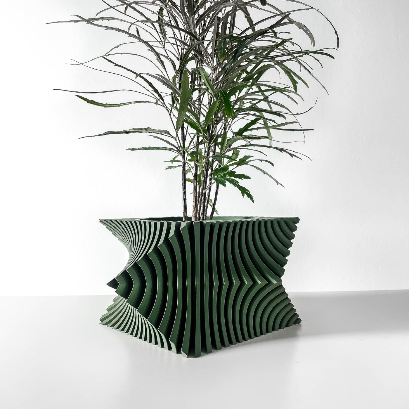 Anio spiral indoor planter, product view 1