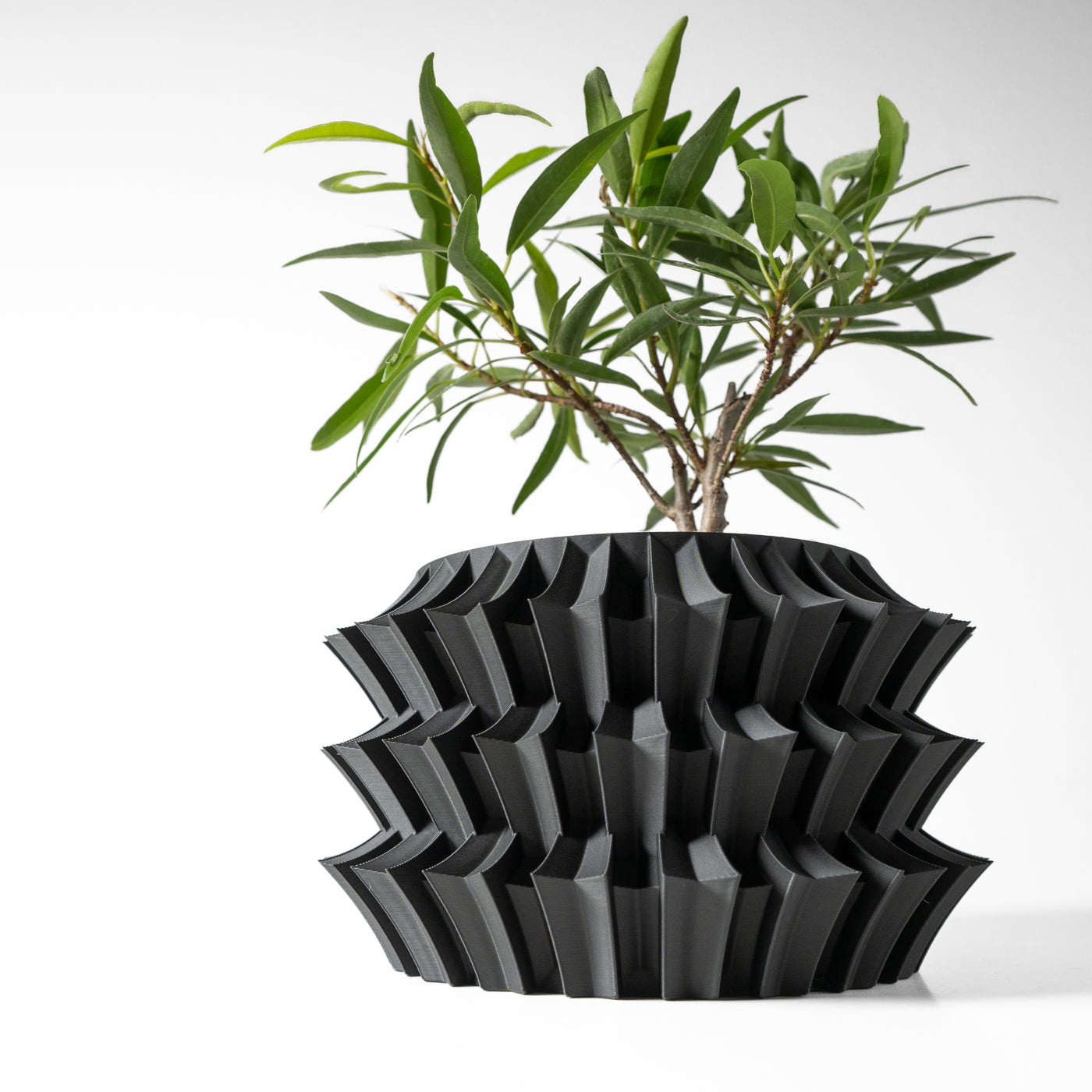 Jori layered indoor planter, product view 2