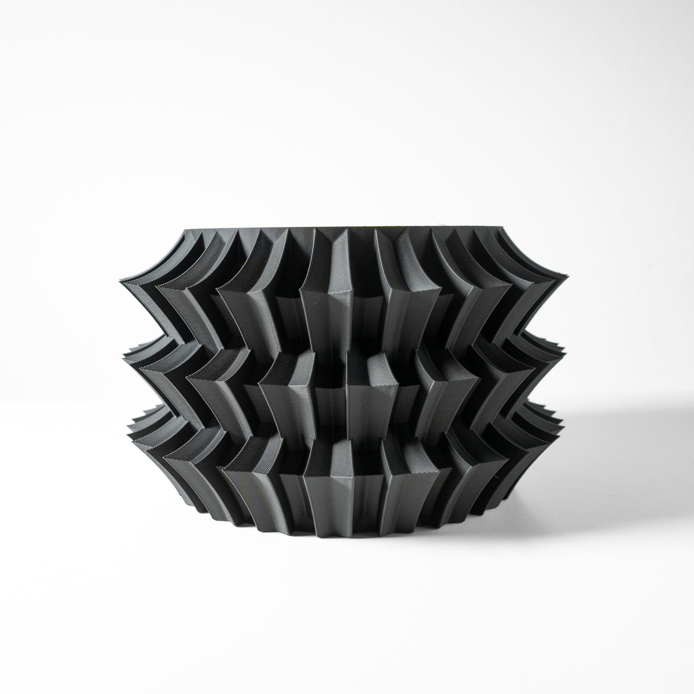 Jori layered indoor planter, product view 4
