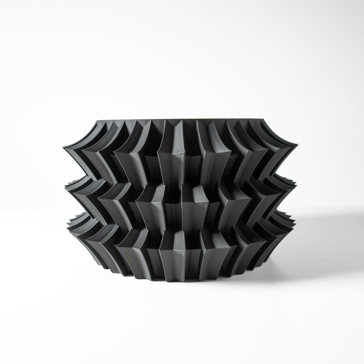 Jori layered indoor planter, product view 4