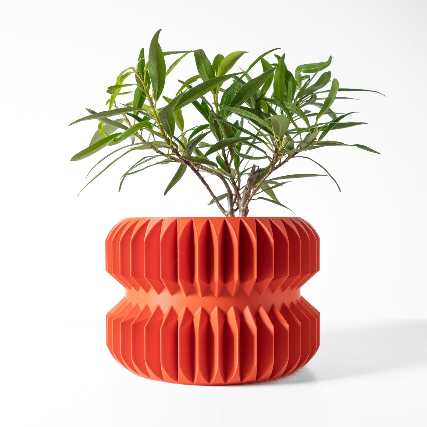 Pilas geometric indoor planter, product view 1
