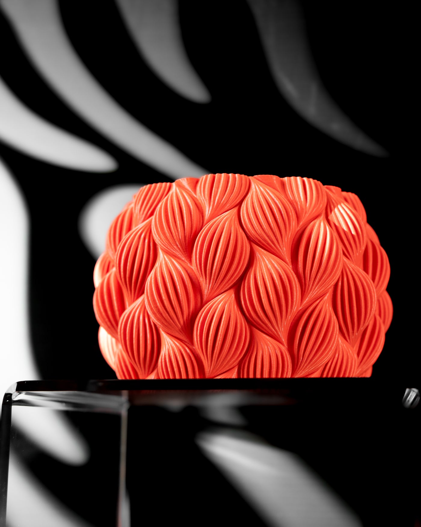 Ripple botanical texture indoor planter, product view 5