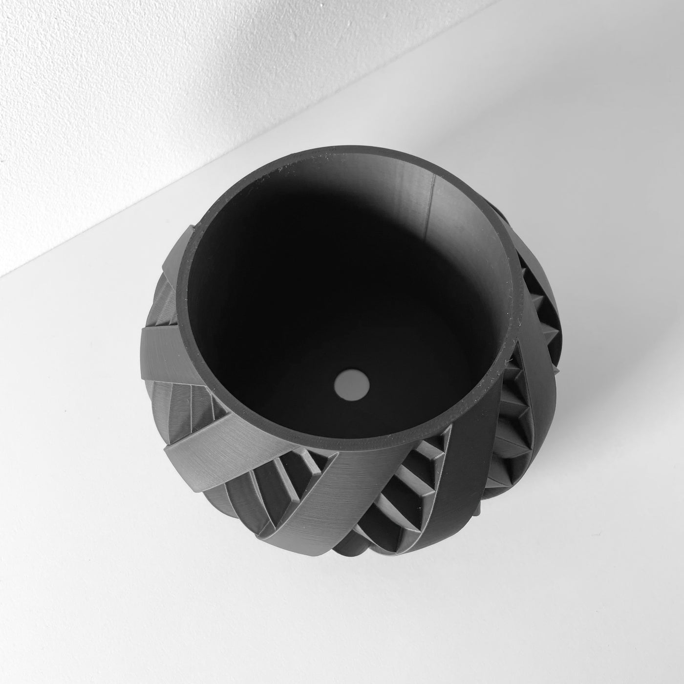 Silvo spiral indoor planter, product view 5