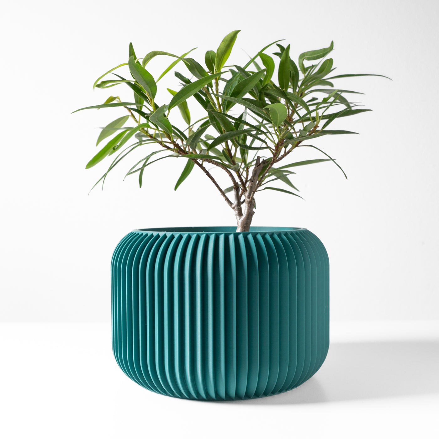 Unis ribbed indoor planter, product view 1