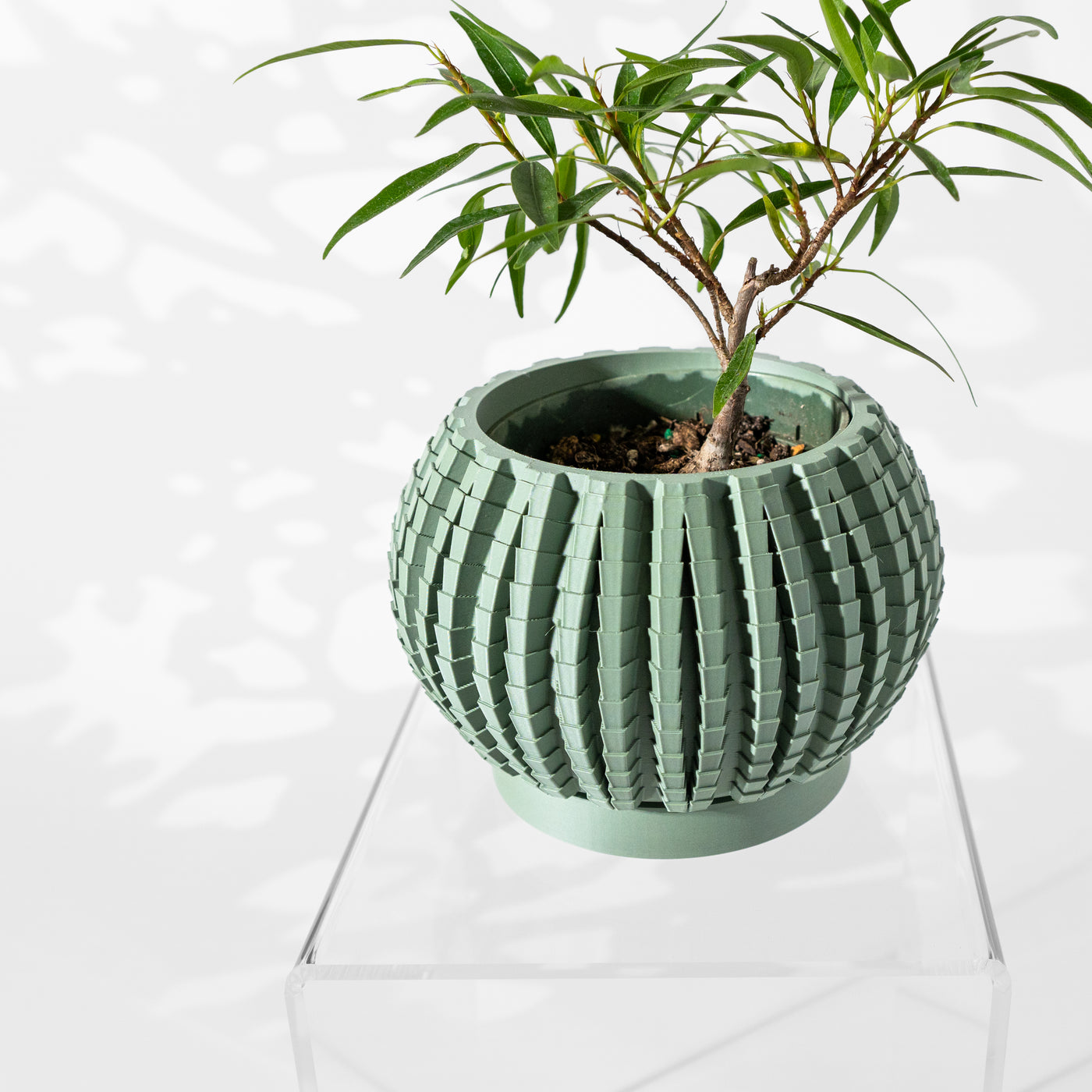 Uralo layered indoor planter, product view 2