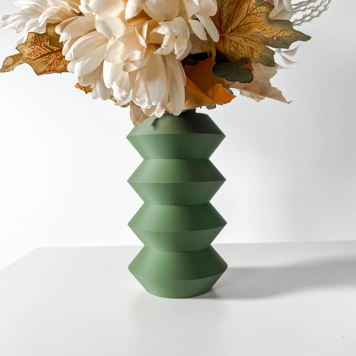 Huso geometric vase for flowers, product view 1