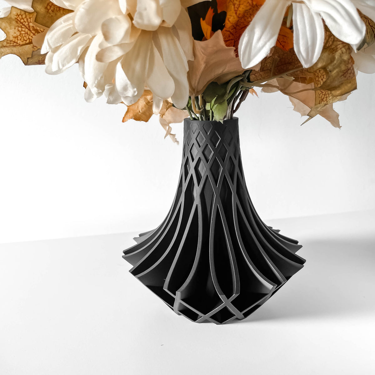 Kiva geometric vase for flowers, product view 2