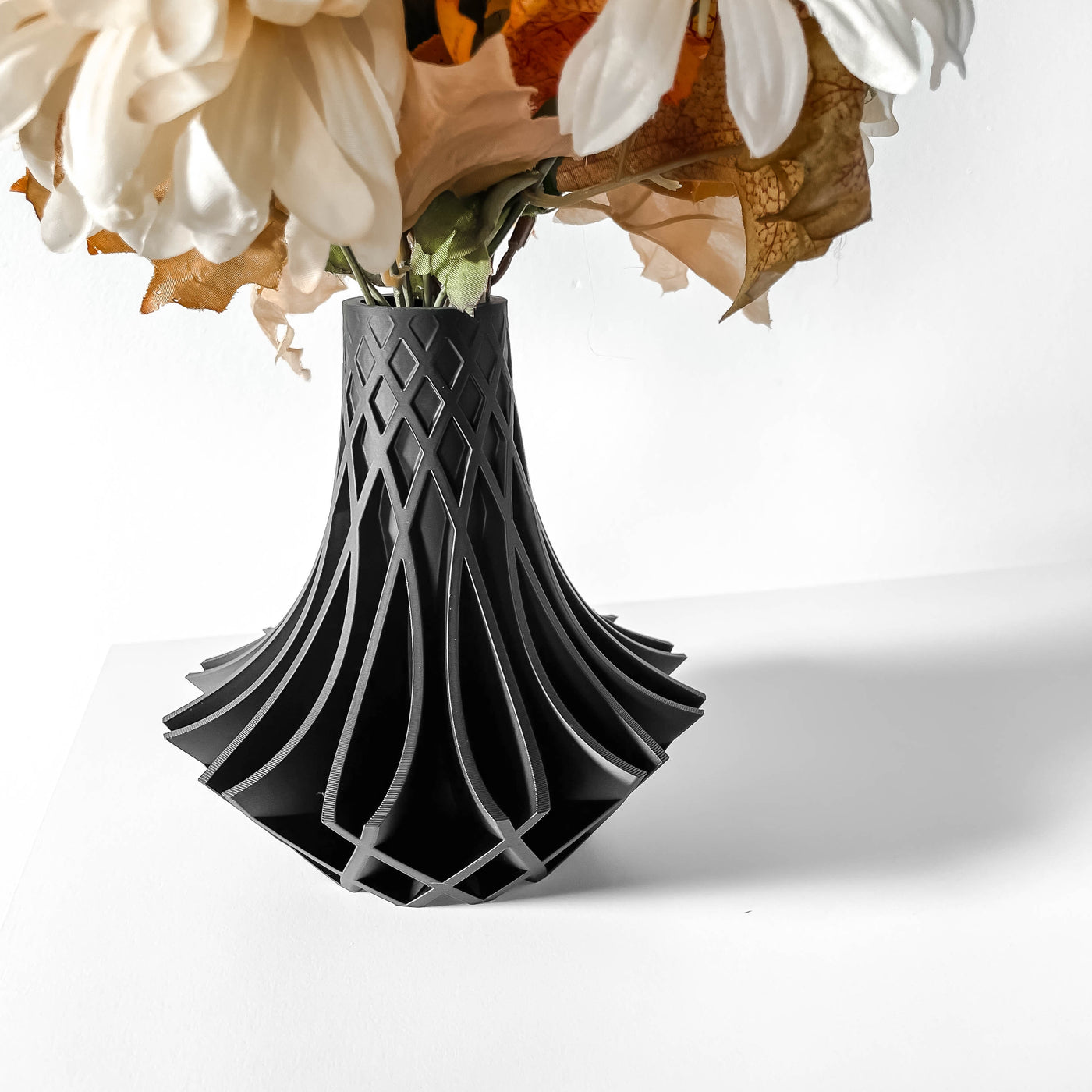 Kiva geometric vase for flowers, product view 3