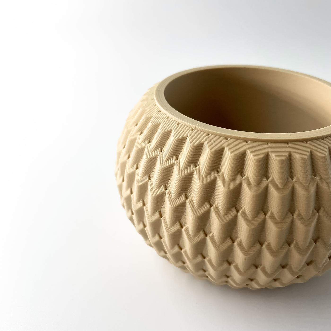 Iver geometric indoor planter, product view 5